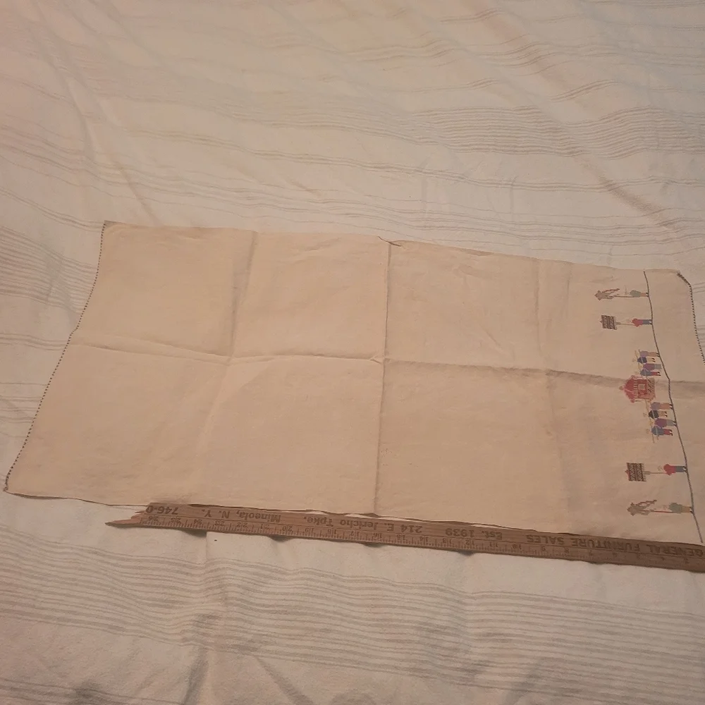 Embroidered Beach Scene Cotton Tablecloth in Cream - Picture 2 of 6